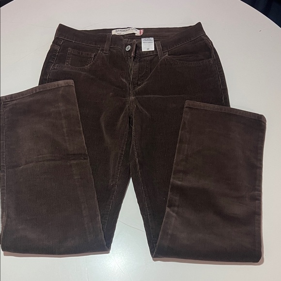 Levi's Brown Corduroy Pants - Picture 5 of 7